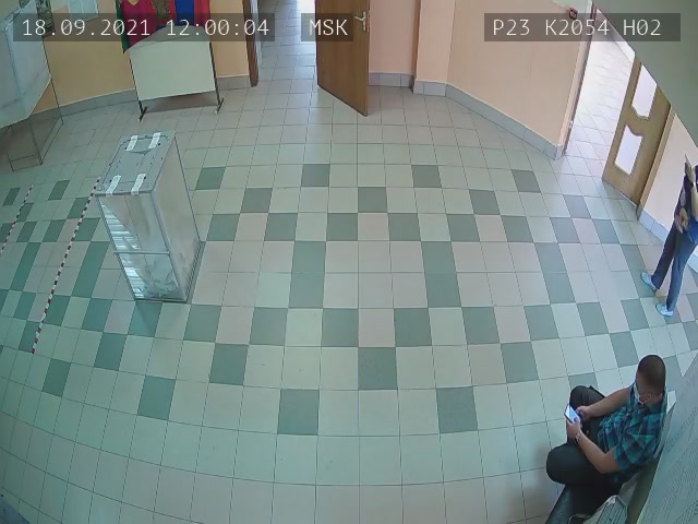 Скриншот нарушения с видеокамеры УИК 2054